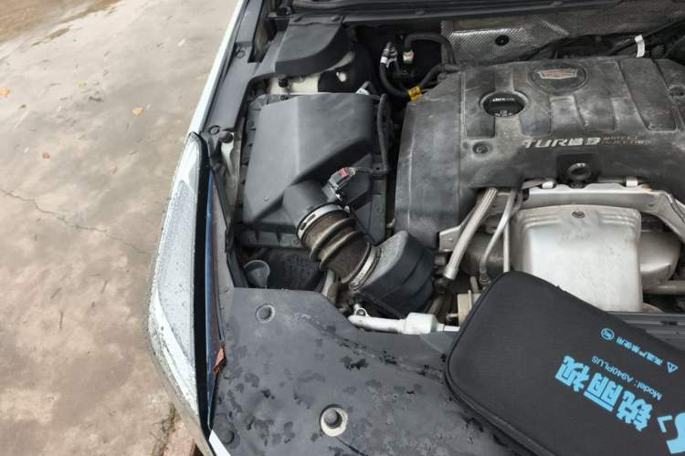 Used Cadillac XTS 2018 28T Elite Edition Engine Bay Right