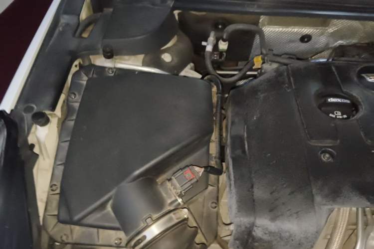Used Cadillac XTS 2018 28T Tech Edition Engine Bay Right