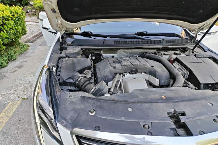 Used Cadillac XTS 2018 28T Tech Edition Engine Bay Right
