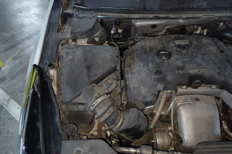 Used Cadillac XTS 2018 28T Elite Edition Engine Bay Right