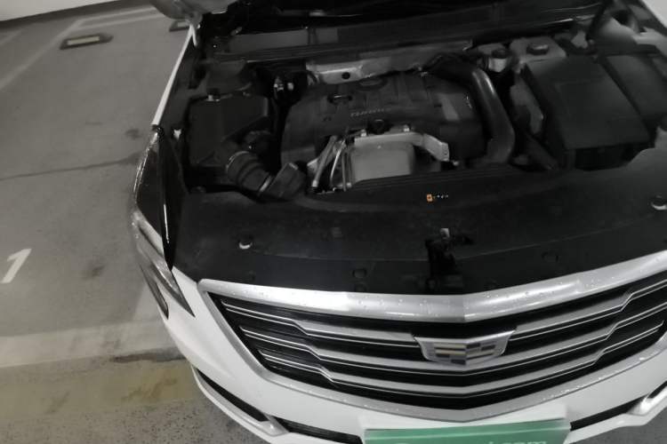 Used Cadillac XTS 2018 28T Tech Edition Engine Bay Right