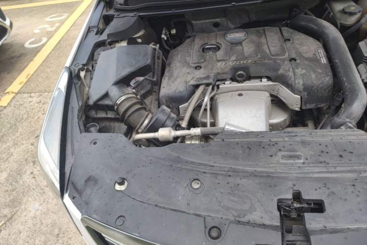 Used Cadillac XTS 2018 28T Elite Edition Engine Bay Right