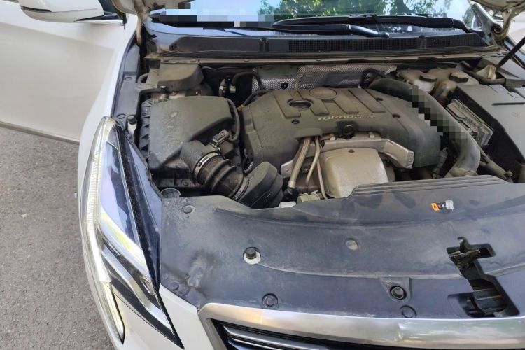 Used Cadillac XTS 2018 28T Elite Edition Engine Bay Right