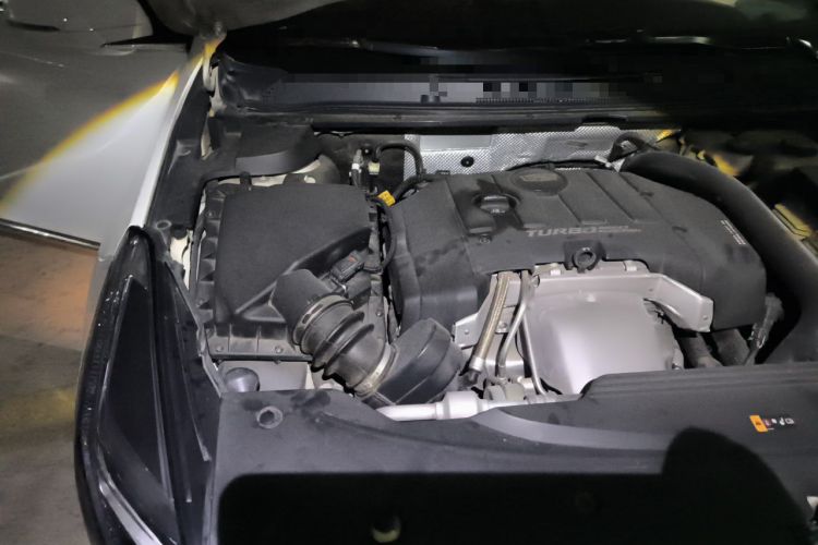 Used Cadillac XTS 2018 28T Tech Edition Engine Bay Right