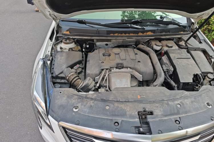 Used Cadillac XTS 2018 28T Tech Edition Engine Bay Right