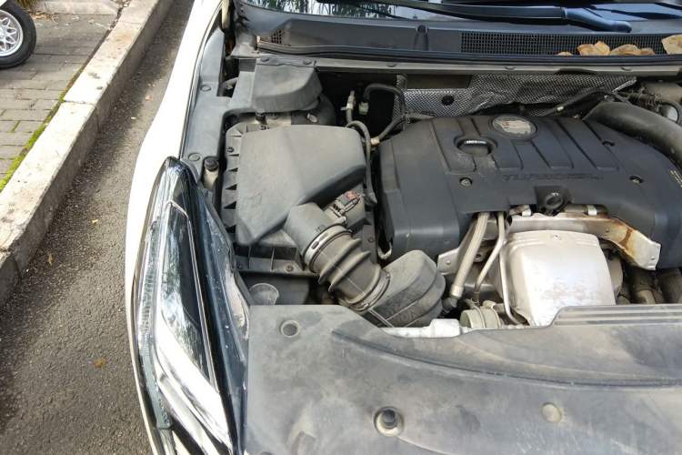 Used Cadillac XTS 2018 28T Tech Edition Engine Bay Right