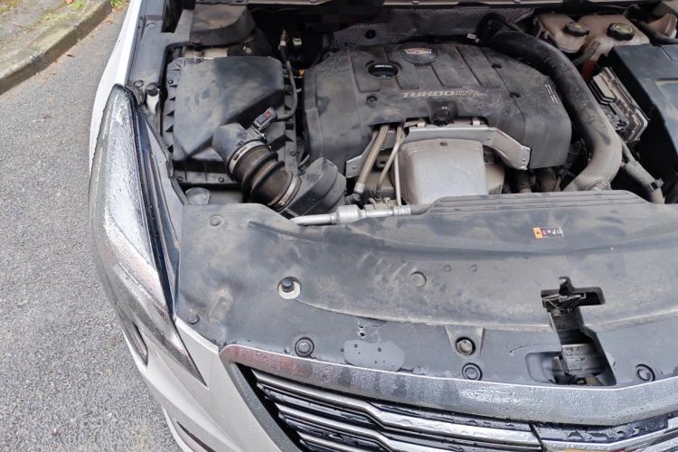 Used Cadillac XTS 2018 28T Elite Edition Engine Bay Right