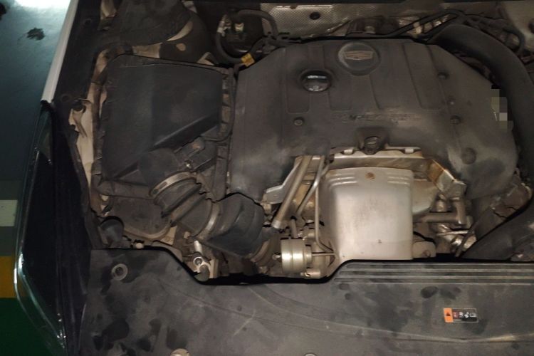 Used Cadillac XTS 2018 28T Elite Edition Engine Bay Right