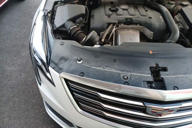 Used Cadillac XTS 2018 28T Tech Edition Engine Bay Right