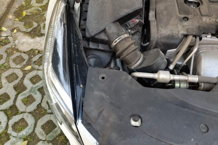 Used Cadillac XTS 2018 28T Elite Edition Engine Bay Right
