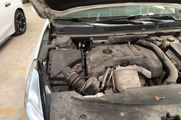 Used Cadillac XTS 2018 28T Elite Edition Engine Bay Right