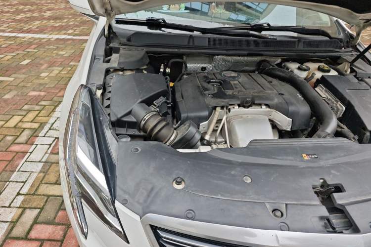 Used Cadillac XTS 2018 28T Tech Edition Engine Bay Right