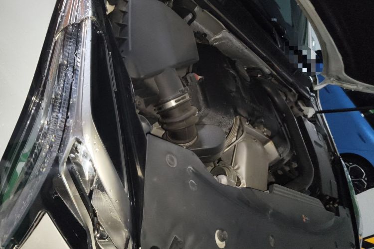 Used Cadillac XTS 2018 28T Elite Edition Engine Bay Right