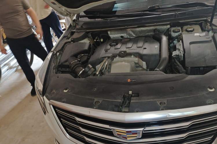 Used Cadillac XTS 2018 28T Elite Edition Engine Bay Right