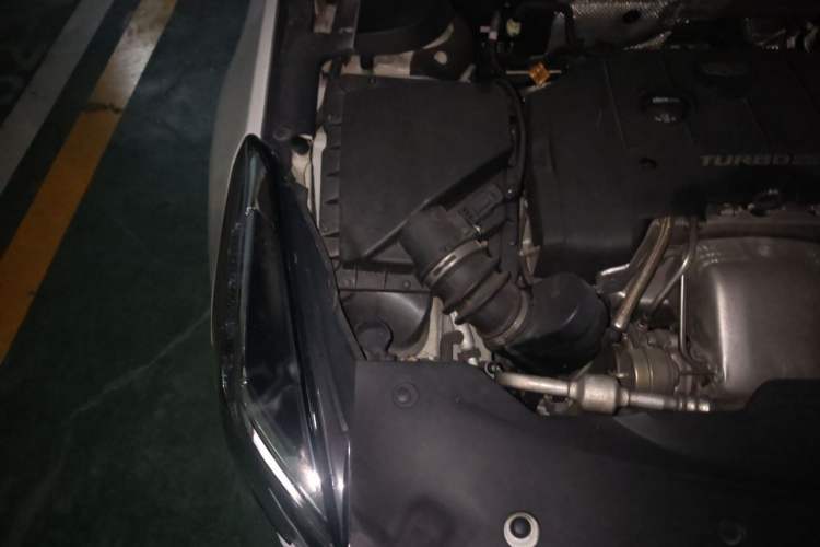 Used Cadillac XTS 2018 28T Tech Edition Engine Bay Right