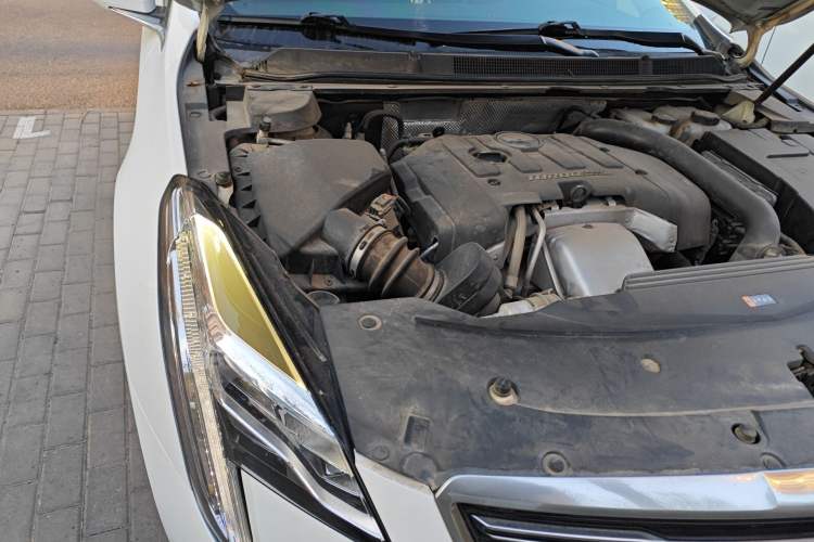 Used Cadillac XTS 2018 28T Tech Edition Engine Bay Right