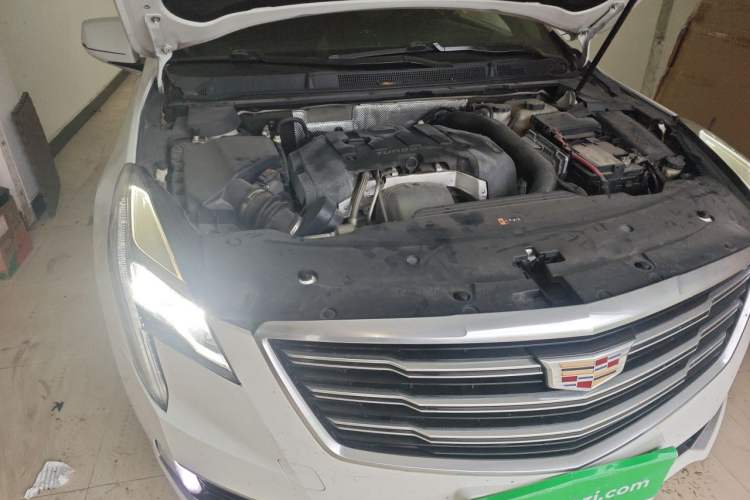 Used Cadillac XTS 2018 28T Tech Edition Engine Bay Right