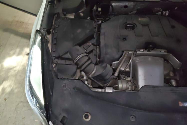 Used Cadillac XTS 2018 28T Luxury Edition Engine Bay Right