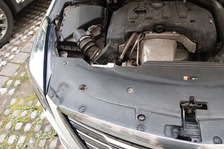 Used Cadillac XTS 2018 28T Tech Edition Engine Bay Right
