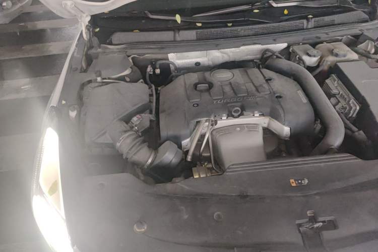 Used Cadillac XTS 2018 28T Elite Edition Engine Bay Right