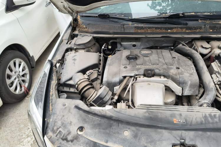 Used Cadillac XTS 2018 28T Elite Edition Engine Bay Right