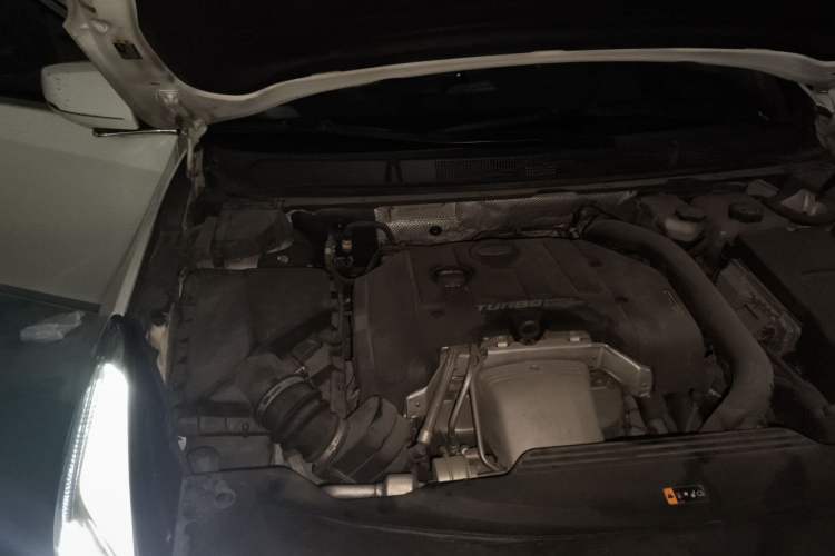 Used Cadillac XTS 2018 28T Elite Edition Engine Bay Right