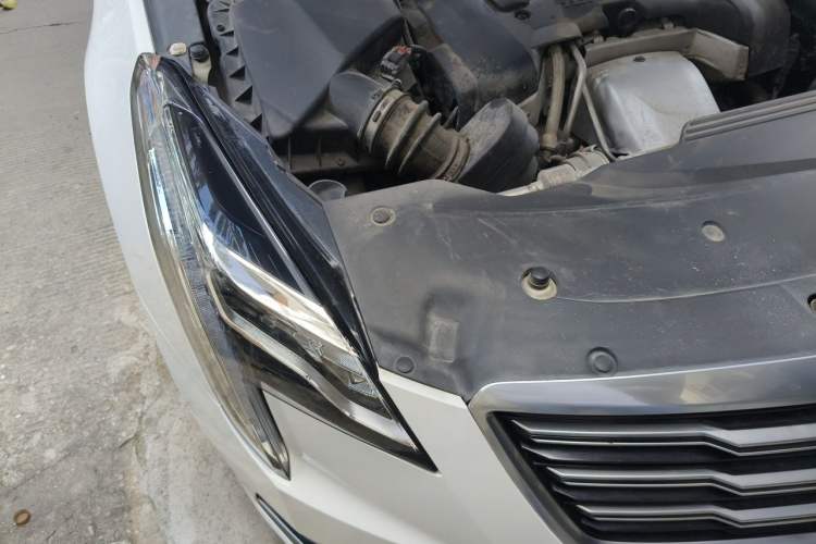 Used Cadillac XTS 2018 28T Tech Edition Engine Bay Right