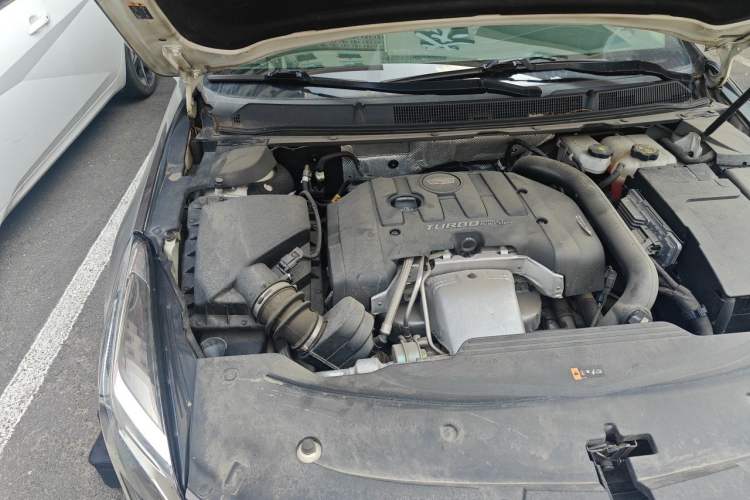 Used Cadillac XTS 2018 28T Tech Edition Engine Bay Right