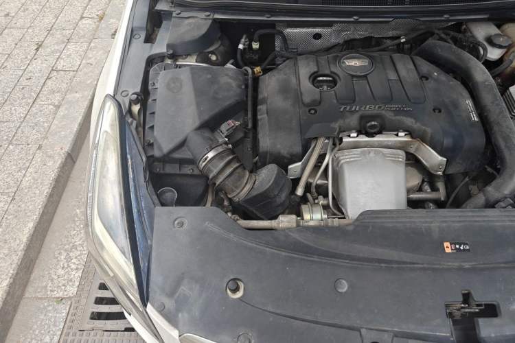 Used Cadillac XTS 2018 28T Elite Edition Engine Bay Right