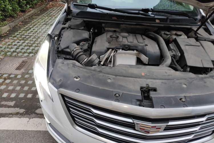 Used Cadillac XTS 2018 28T Elite Edition Engine Bay Right