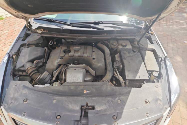 Used Cadillac XTS 2018 28T Elite Edition Engine Bay
