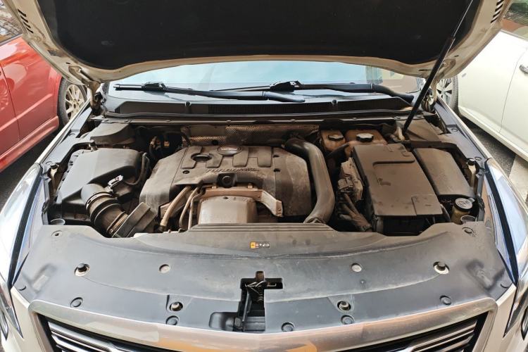 Used Cadillac XTS 2018 28T Elite Edition Engine Bay