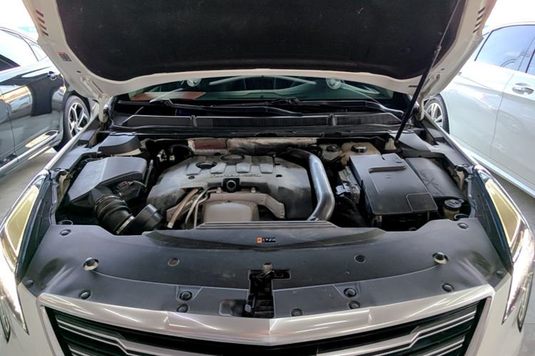 Used Cadillac XTS 2018 28T Elite Edition Engine Bay