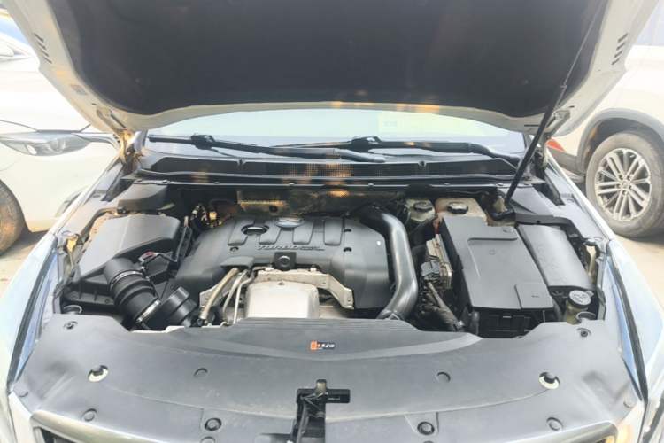 Used Cadillac XTS 2018 28T Elite Edition Engine Bay