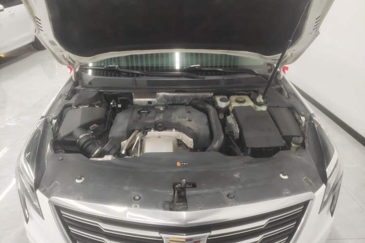 Used Cadillac XTS 2018 28T Elite Edition Engine Bay