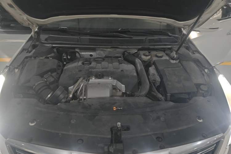 Used Cadillac XTS 2018 28T Tech Edition Engine Bay