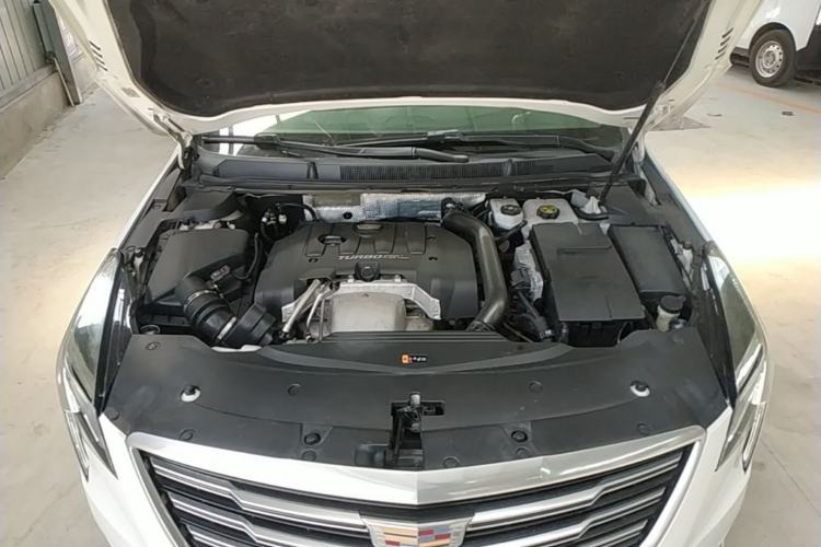 Used Cadillac XTS 2018 28T Elite Edition Engine Bay