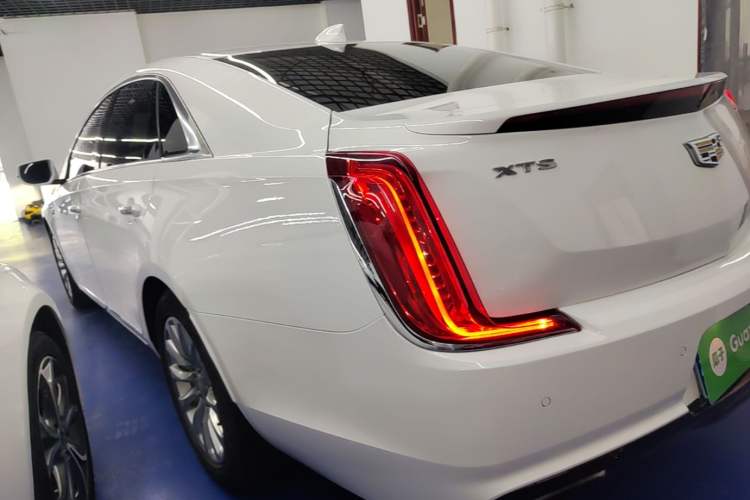 Used Cadillac XTS 2018 28T Tech Edition Exterior 2