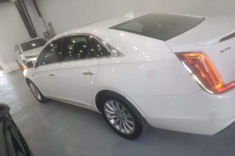 Used Cadillac XTS 2018 28T Tech Edition Exterior 3