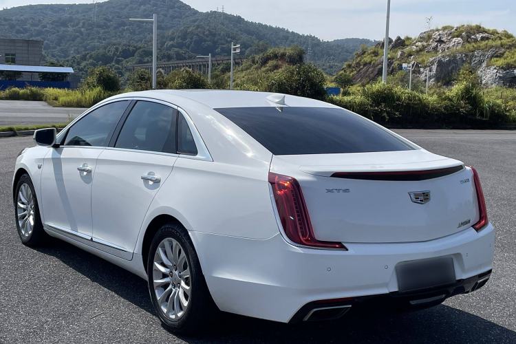 Used Cadillac XTS 2018 28T Elite Edition Exterior 3