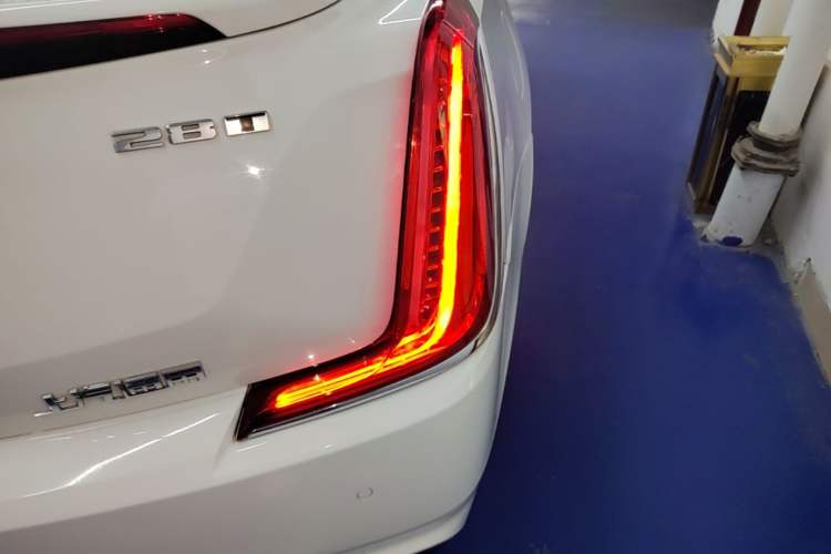 Used Cadillac XTS 2018 28T Tech Edition Exterior 3