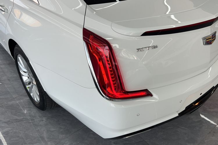 Used Cadillac XTS 2018 28T Elite Edition Exterior 4