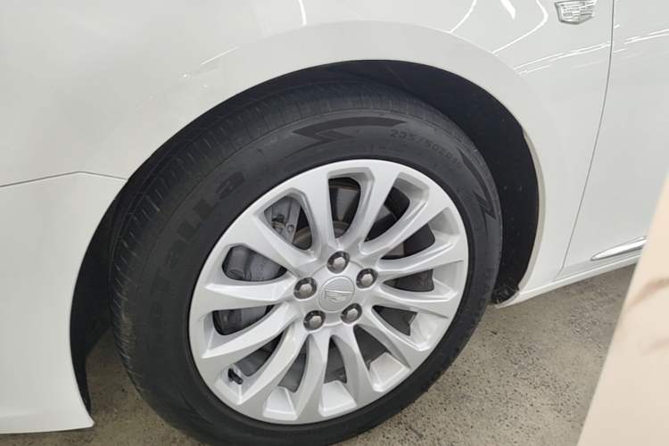 Used Cadillac XTS 2018 28T Elite Edition Exterior 4