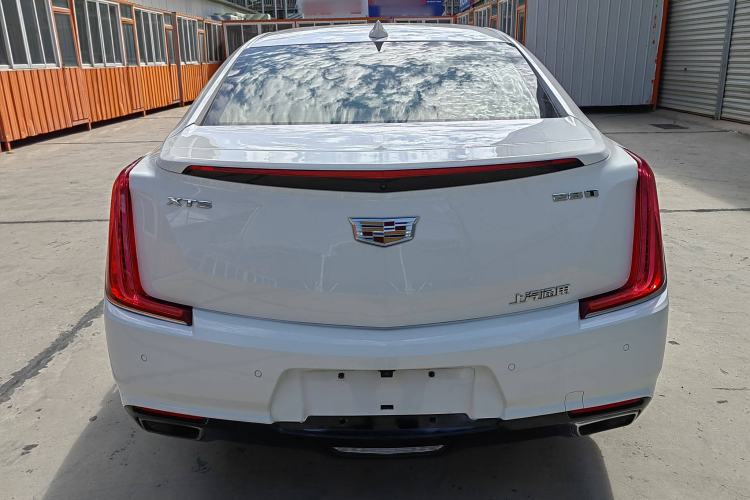 Used Cadillac XTS 2018 28T Tech Edition Exterior 4