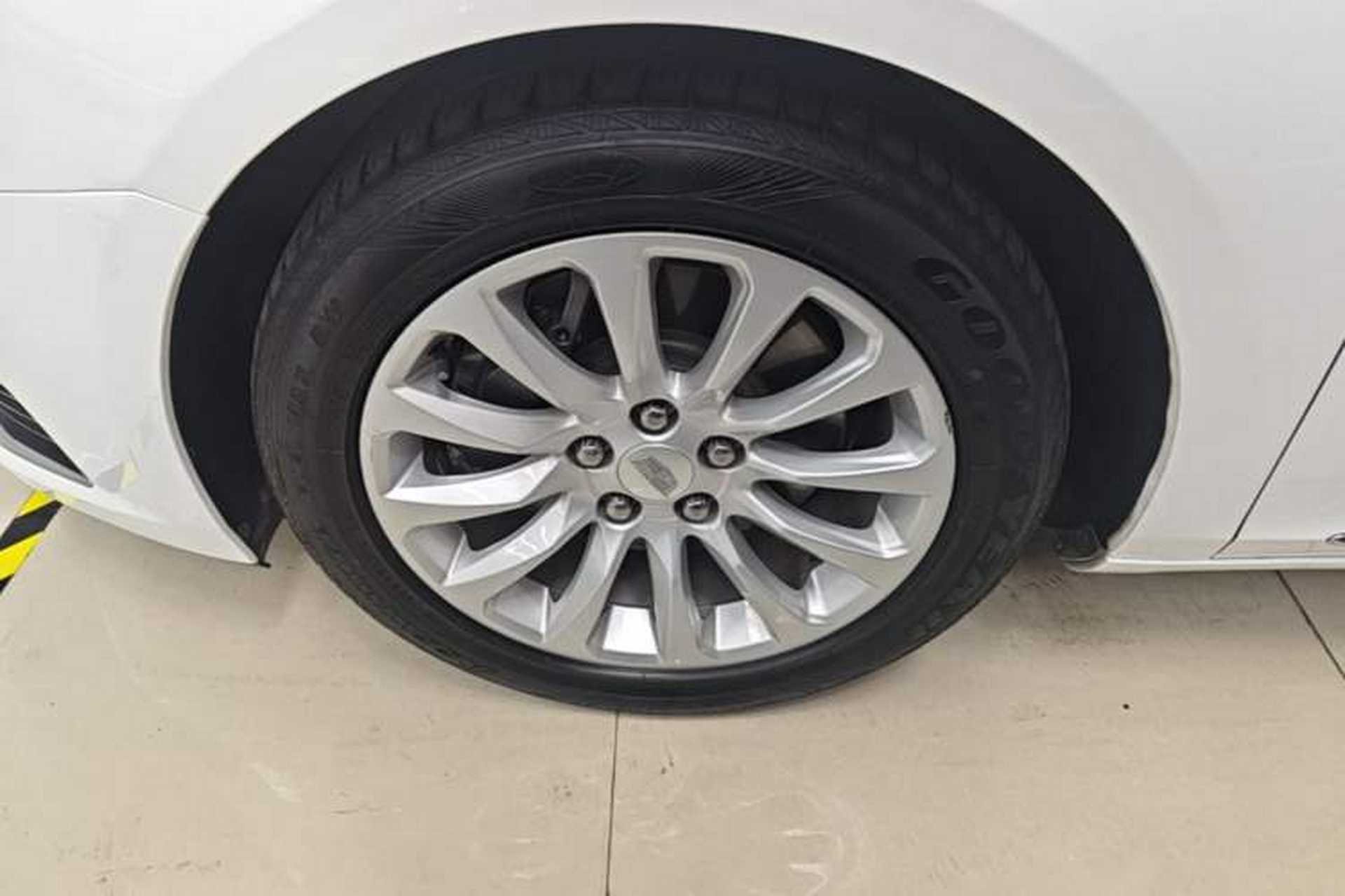 Used Cadillac XTS 2018 28T Tech Edition Exterior 4
