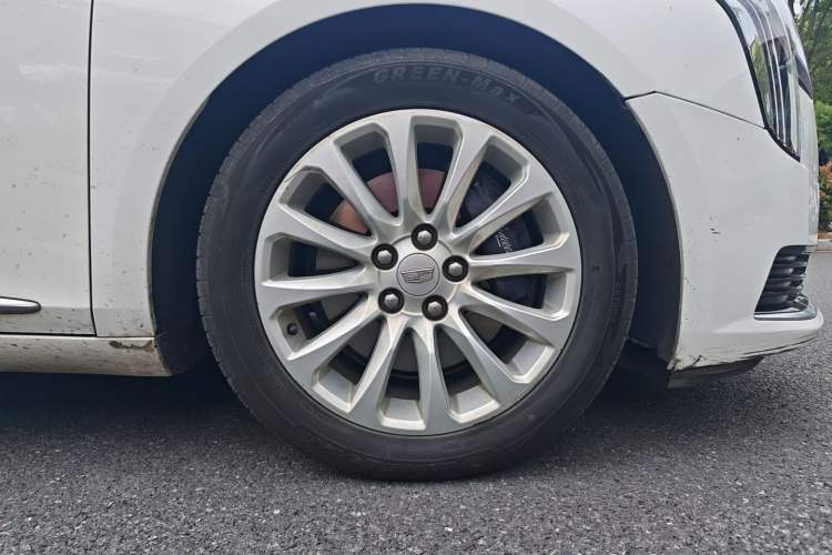 Used Cadillac XTS 2018 28T Tech Edition Exterior 5