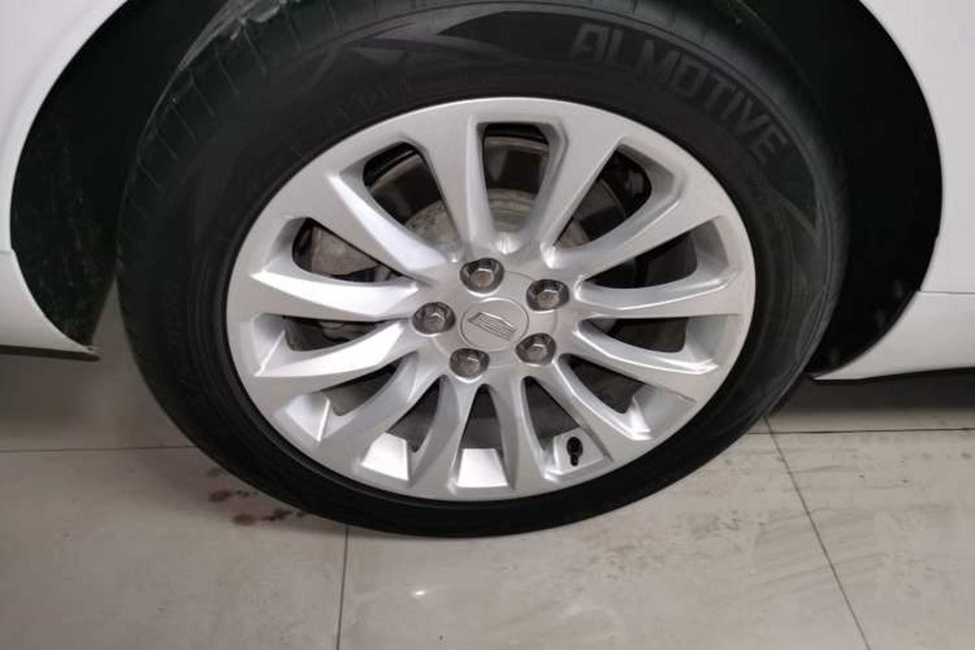 Used Cadillac XTS 2018 28T Tech Edition Exterior 5