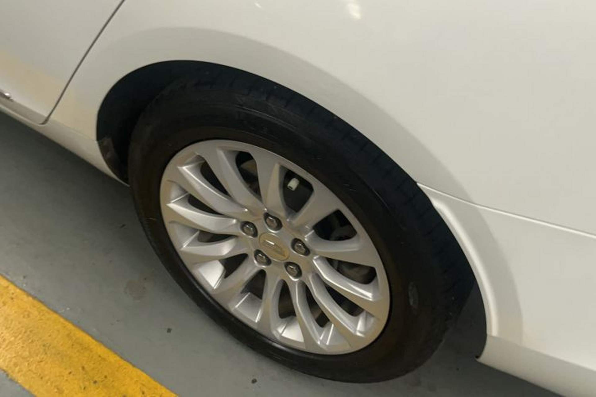 Used Cadillac XTS 2018 28T Tech Edition Exterior 5