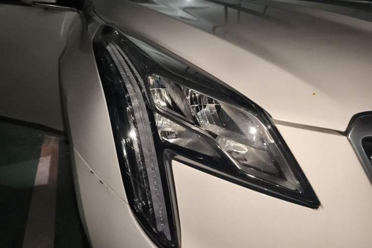 Used Cadillac XTS 2018 28T Elite Edition Exterior 6
