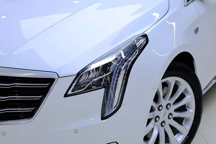 Used Cadillac XTS 2018 28T Elite Edition Exterior 7